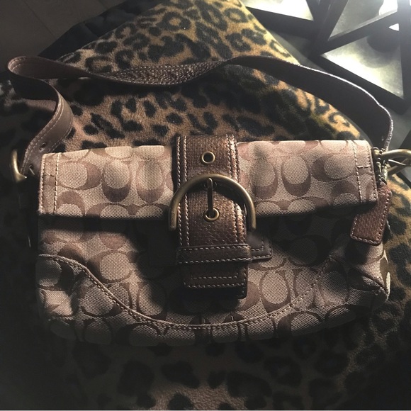 Coach Handbag 👜 - Picture 2 of 12
